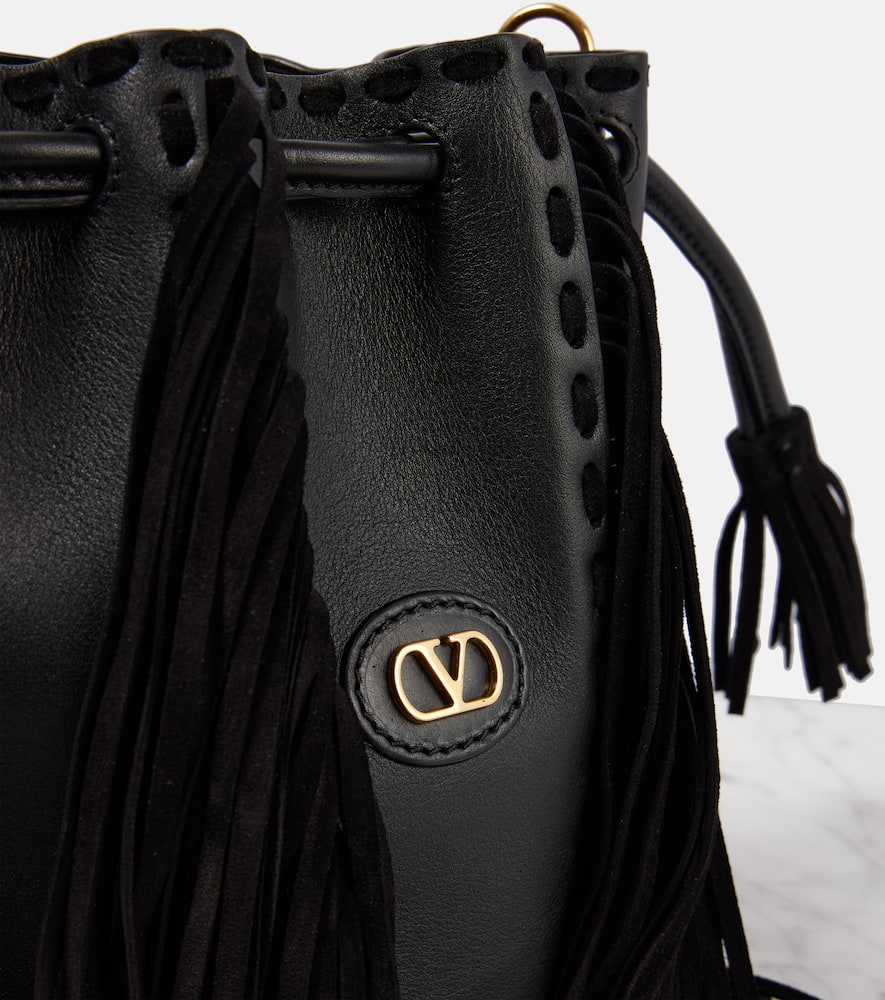 Valentino Garavani Nellc√É¬¥te Small fringed leather bucket bag
