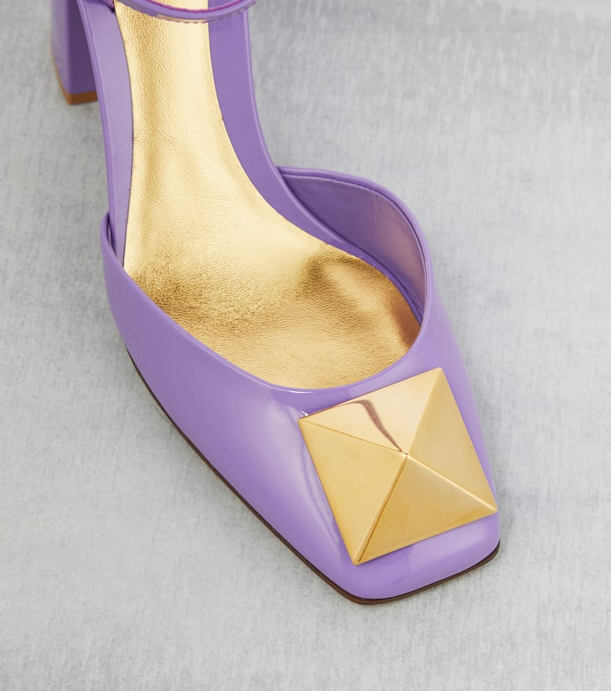 Valentino Garavani One Stud patent leather pumps