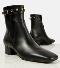 Valentino Garavani Rockstud 40 leather ankle boots