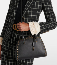 Valentino Garavani Rockstud Medium leather tote bag