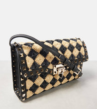 Valentino Garavani Rockstud Small raffia-effect shoulder bag