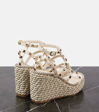 Valentino Garavani Rockstud Torchon 95 espadrille wedges