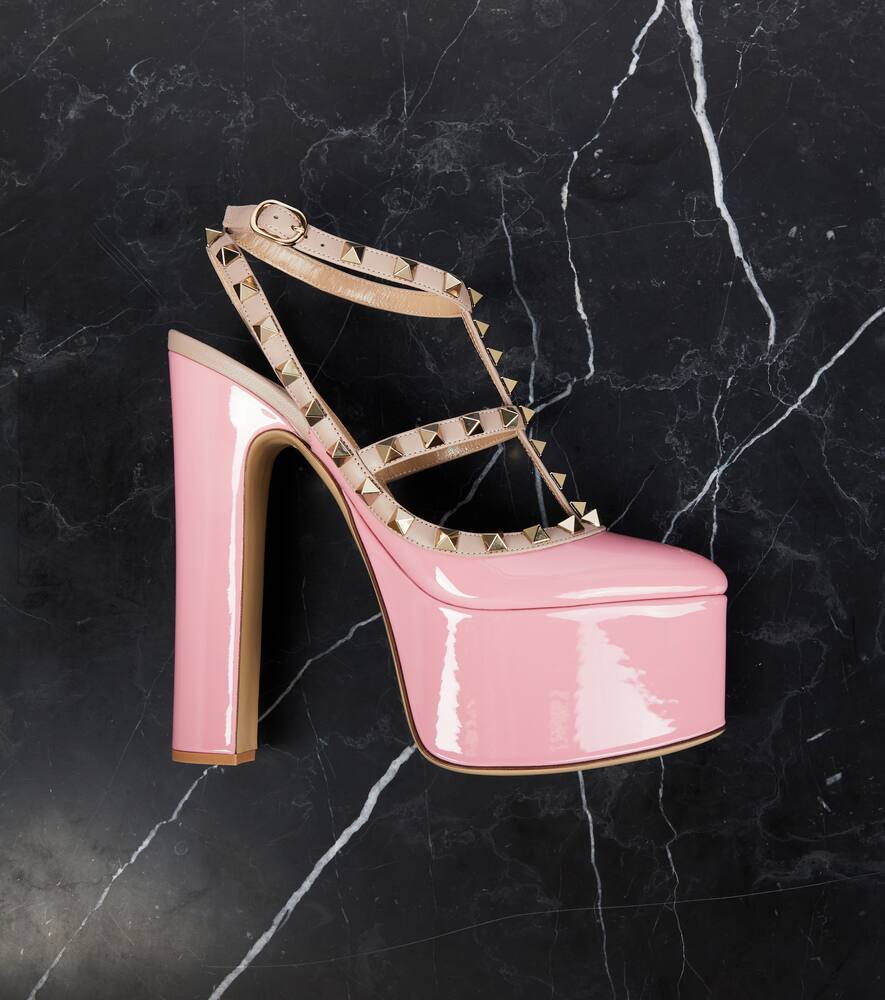 Valentino Garavani Rockstud patent leather platform pumps
