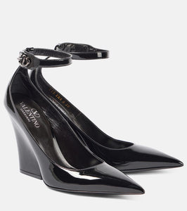 Valentino Garavani VLogo Lockette 105 patent leather wedges