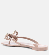 Valentino Garavani Valentino Garavani Rockstud PVC thong sandals