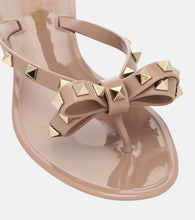 Valentino Garavani Valentino Garavani Rockstud PVC thong sandals