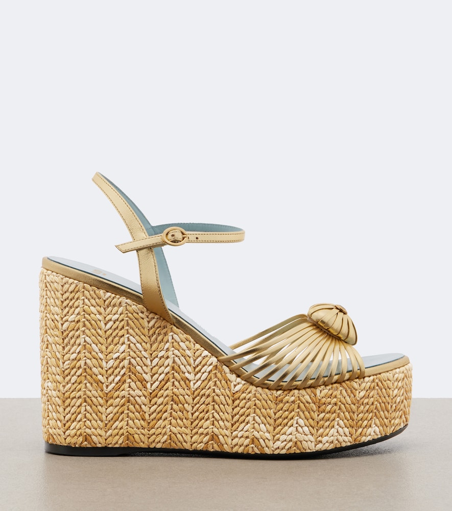 Valentino Garavani Coeur Royal leather espadrille wedges in Gold - High Espadrilles
