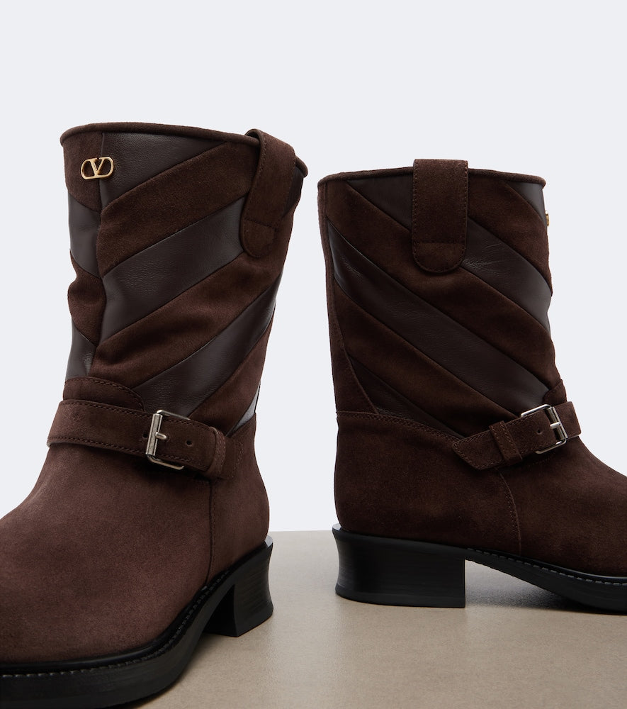 Brown Valentino Garavani Rayons suede ankle boots - Flat Boots