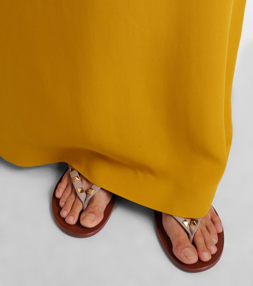 Beige Valentino Garavani Rockstud leather thong sandals - Flat Sandals