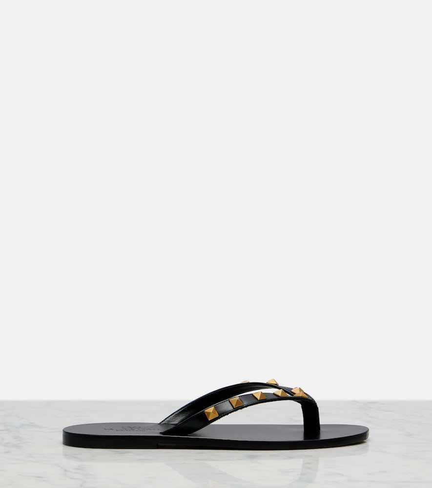 Black Valentino Garavani Rockstud leather thong sandals - Flat Sandals