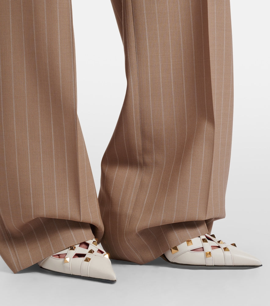 Valentino Garavani Studdy leather pumps in White - High-Heel Pumps