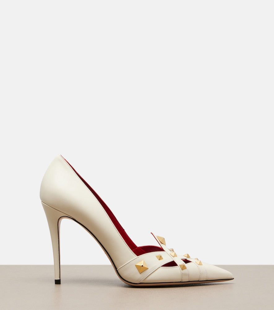 Valentino Garavani Studdy leather pumps in White - High-Heel Pumps