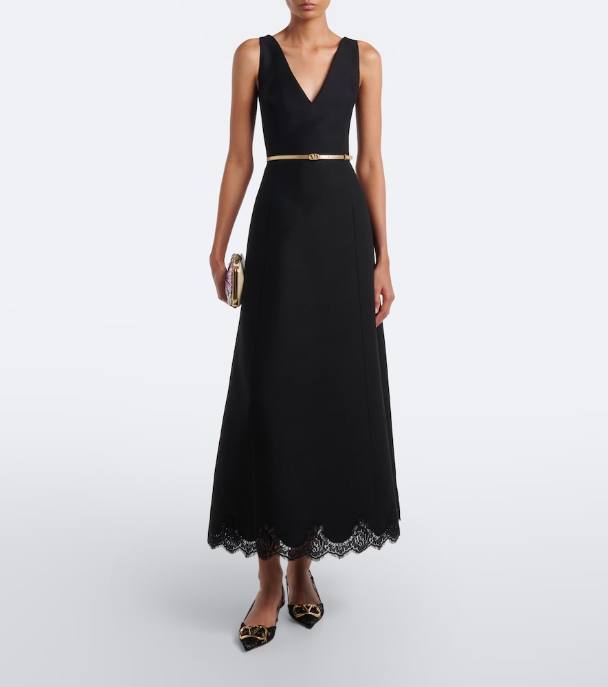 Valentino Garavani VLogo lace slingback pumps in Black - Mid Heel Pumps