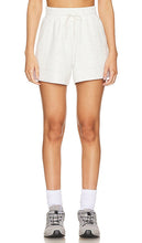 Varley Atrium Short in Ivory - Short Varley Atrium en ivoire - Varley Atrium 象牙色短裤 - Varley Atrium Short in Elfenbein - Varley 아트리움 쇼츠 - Pantaloncini Varley Atrium in avorio