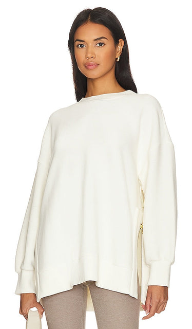 Varley Mae Longline Sweatshirt in Ivory - Varley Mae Sweat-shirt long en ivoire - Varley Mae 象牙色长款运动衫 - Varley Mae Longline-Sweatshirt in Elfenbein - Varley Mae 롱라인 스웨트셔츠 색상은 Ivory - Felpa lunga Varley Mae in avorio