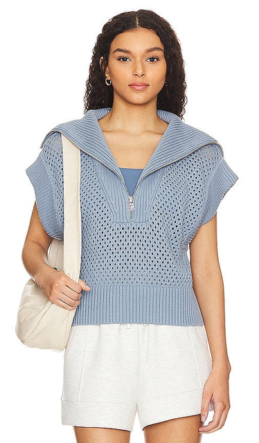 Varley Mila Half Zip Sweater in Blue - Varley - Mila - Pull demi-zippé en bleu - Varley Mila 蓝色半拉链毛衣 - Varley Mila Pullover mit halbem Reißverschluss in Blau - Varley Mila 하프 지퍼 스웨터블루 색상 - Maglione a mezza zip Varley Mila in blu