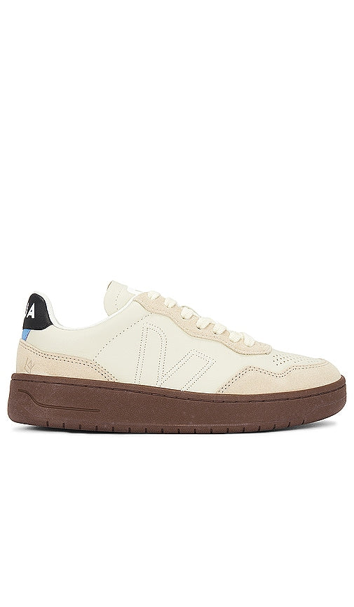 Veja Centre Commercial V-90 Sneaker in Nude - Baskets Veja Center Commercial V-90 en Nude - Veja Center Commercial V-90 裸色运动鞋 - Veja Center Commercial V-90 Sneaker in Nude - Veja Center Commercial V-90 스니커즈 누드 컬러 - Sneaker Veja Center Commercial V-90 color nudo