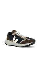 Veja Condor Royale Sneaker in Black
