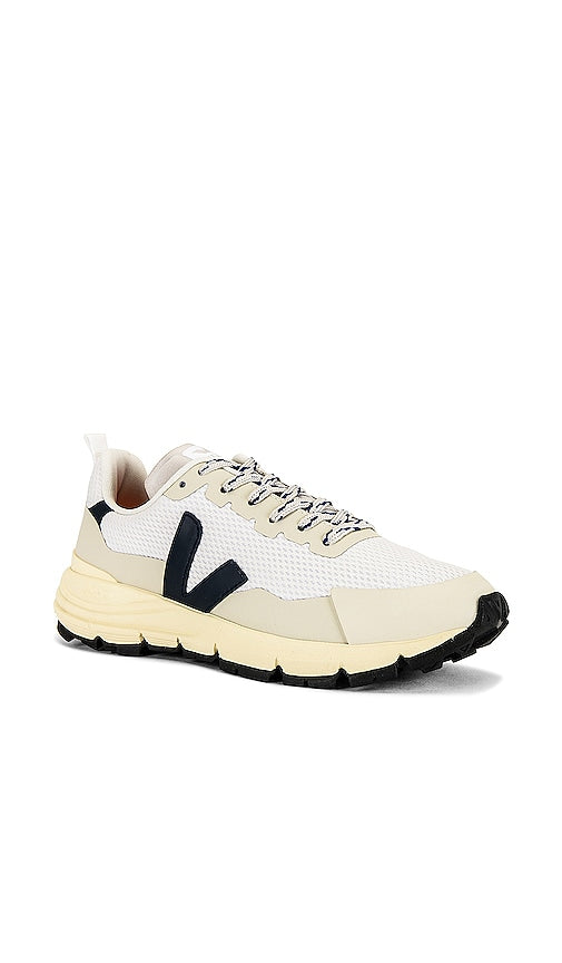 Veja Dekkan Sneaker in Ivory