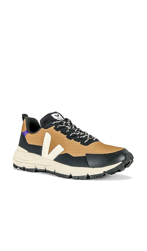 Veja Dekkan Sneaker in Tan