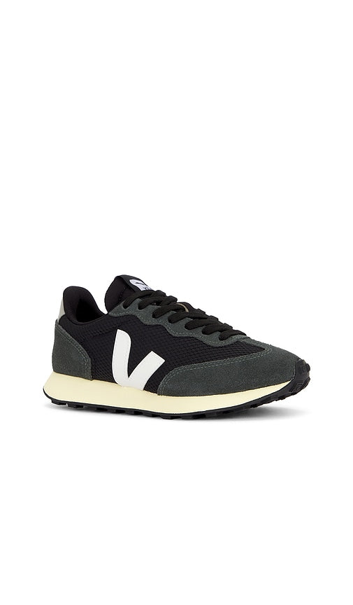 Veja Rio Branco II Sneaker in Black