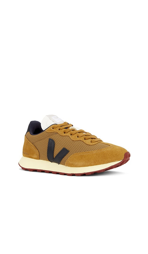 Veja Rio Branco Ii Sneaker in Brown