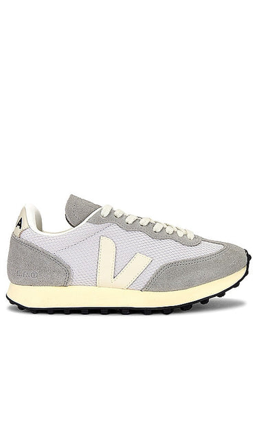 Veja Rio Branco Sneaker in Light Grey - Baskets Veja Rio Branco en gris clair - Veja Rio Branco 浅灰色运动鞋 - Veja Rio Branco Sneaker in Hellgrau - Veja Rio Branco 스니커즈라이트 그레이 색상 - Sneaker Veja Rio Branco di colore grigio chiaro
