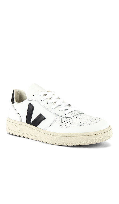 Veja V-10 Sneaker in White