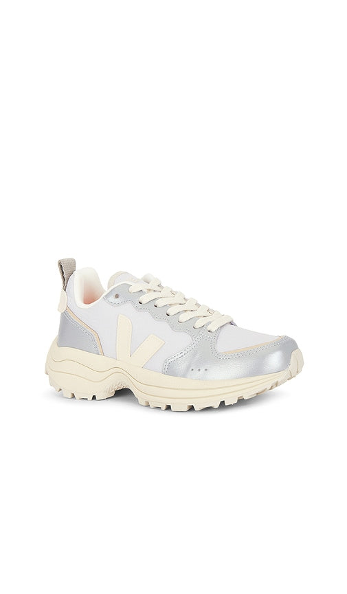 Veja Venturi Ii Sneaker in Metallic Silver