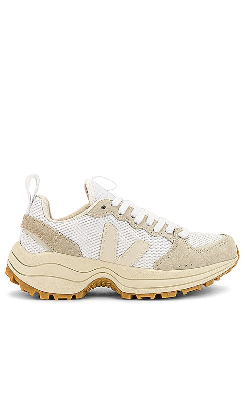 Veja Venturi Sneaker in White,Cream - Baskets Veja Venturi en blanc, crème - Veja Venturi 白色、奶油色运动鞋 - Veja Venturi Sneaker in Weiß, Creme - Veja Venturi 스니커즈 화이트,크림 색상 - Sneaker Veja Venturi in bianco, crema
