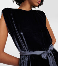 Velvet Kandace velvet midi dress