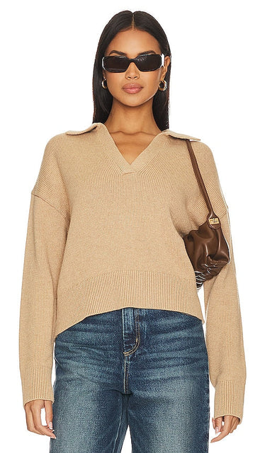 Velvet by Graham & Spencer Lucie Sweater in Tan - Velvet by Graham & Spencer Pull Lucie en beige - Graham & Spencer Lucie 黄褐色天鹅绒毛衣 - Velvet by Graham & Spencer Lucie Pullover in Hellbraun - Velvet by Graham & Spencer 루시 스웨터(탠 색상) - Maglione in velluto di Graham & Spencer Lucie color marrone chiaro