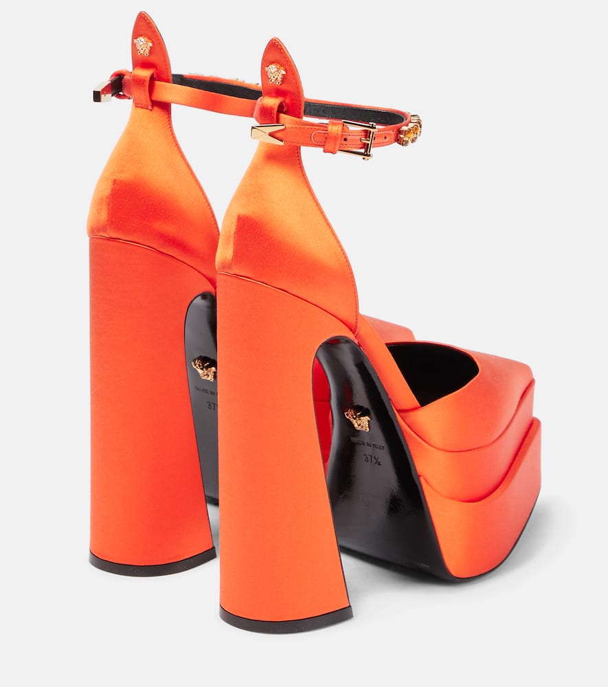 Versace Aevitas Pointy satin platform pumps