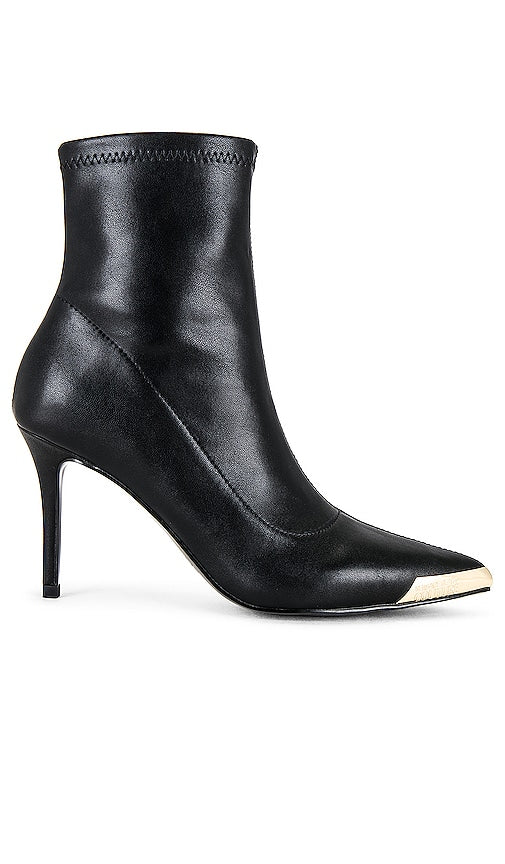 Versace Jeans Couture Heeled Ankle Booties in Black - Versace Jeans Couture Bottines à talons en noir - Versace Jeans Couture 黑色高跟踝靴 - Versace Jeans Couture Stiefeletten mit Absatz in Schwarz - Versace Jeans Couture 힐 앵클 부츠블랙 색상 - Versace Jeans Couture Stivaletti alla caviglia con tacco in nero