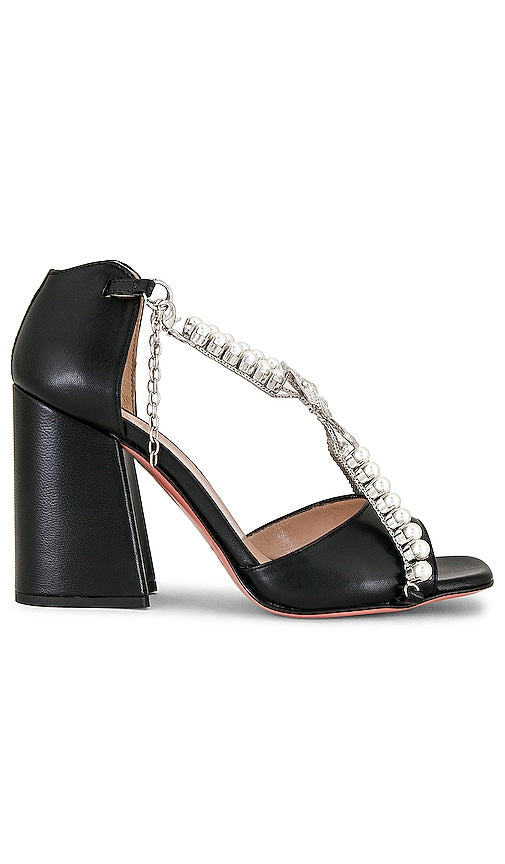 Vivetta Nappa Leather Sandal in Black - Sandale en cuir nappa Vivetta en noir - Vivetta 黑色纳帕皮革凉鞋 - Vivetta Nappaleder-Sandale in Schwarz - Vivetta 나파 가죽 샌들블랙 색상 - Sandalo Vivetta in pelle nappa nera