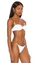 Vix Swimwear Elis Nissi Underwire Top in White