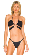 Vix Swimwear GI Bikini Top in Black - Vix maillots de bain GI haut de bikini en noir - Vix Swimwear 黑色 GI 比基尼上衣 - Vix Bademode GI Bikinioberteil in Schwarz - Vix Swimming GI 비키니 탑 블랙 색상 - Top bikini GI dello swimwear Vix in nero