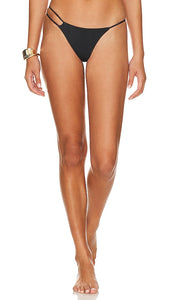 Vix Swimwear Nara Bikini Bottom in Black - Vix maillots de bain Nara bas de bikini en noir - Vix Swimwear Nara 黑色比基尼泳裤 - Vix Bademode Nara Bikinihose in Schwarz - Vix Swimming Nara 비키니 하의 블랙 색상 - Slip bikini Vix Swim Nara in nero