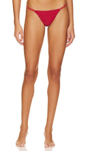 Vix Swimwear Rafa Bikini Bottom in Red - Vix maillots de bain - Rafa - Bas de bikini rouge - Vix Swimwear Rafa 红色比基尼泳裤 - Vix Bademode Rafa Bikinihose in Rot - Vix Swimming Rafa 비키니 하의 레드 색상 - Slip bikini Vix Swim Rafa in rosso
