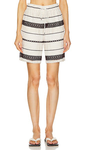 WAO Crochet Stripe Short in Neutral - Short à rayures au crochet WAO en neutre - WAO 钩针条纹短裤（中性色） - WAO Häkel-Streifen-Shorts in Neutral - WAO 크로셰 스트라이프 쇼츠 - Pantaloncini WAO a righe all'uncinetto in colore neutro