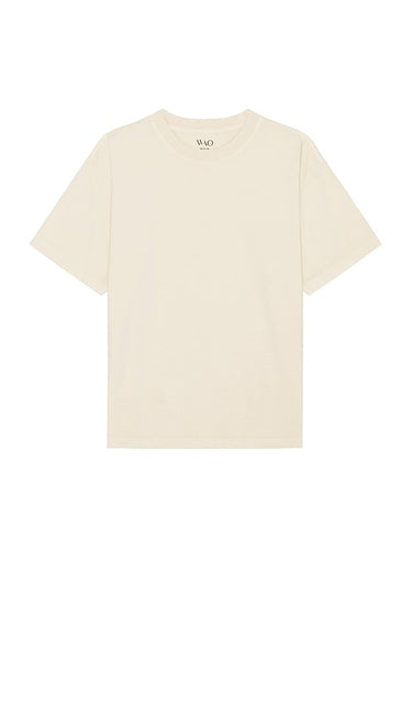 WAO The Relaxed Tee in Neutral - WAO Le t-shirt décontracté en neutre - WAO 中性款休闲 T 恤 - WAO Das entspannte T-Shirt in Neutral - WAO 릴랙스 티셔츠 색상 뉴트럴 - WAO La maglietta rilassata in colore neutro