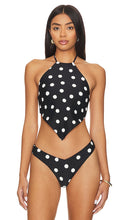 WeWoreWhat Bandana Halter Top in Black - WeWoreWhat - Haut bandana dos nu en noir - WeWoreWhat 黑色班丹纳挂脖上衣 - WeWoreWhat Bandana-Neckholder-Top in Schwarz - WeWoreWhat 반다나 홀터 탑 - WeWoreWhat Bandana Halter Top in nero