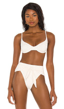 WeWoreWhat Vintage Bra Bikini Top in Ivory - WeWoreWhat - Haut de bikini soutien-gorge vintage en ivoire - WeWoreWhat 象牙色复古文胸比基尼上衣 - WeWoreWhat Vintage-BH-Bikinioberteil in Elfenbein - WeWoreWhat 빈티지 브라 비키니 탑 아이보리 색상 - Top bikini reggiseno vintage WeWoreWhat in avorio