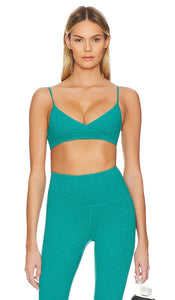 WellBeing + BeingWell LoungeWell Willow Sports Bra in Teal - WellBeing + BeingWell LoungeWell - Soutien-gorge de sport Willow - Bleu sarcelle - WellBeing + BeingWell LoungeWell Willow 青色运动文胸 - WellBeing + BeingWell LoungeWell Willow Sport-BH in Blaugrün - WellBeing + BeingWell Lounge웰 윌로우 스포츠 브라 - WellBeing + BeingWell LoungeWell Reggiseno sportivo Willow in verde acqua