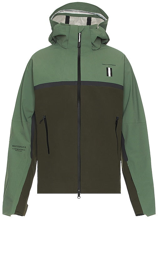 Whitespace 3l Performance Jacket in Dark Green - Veste Performance Whitespace 3l en vert foncé - Whitespace 3l 深绿色高性能夹克 - Whitespace 3l Performance Jacke in Dunkelgrün - Whitespace 3l 퍼포먼스 재킷 - Giacca Whitespace 3l Performance in verde scuro