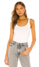 Wolford Jamaika String Bodysuit in White - Wolford - Jamaika - Body à cordes blanc - Wolford Jamaika 白色系带连体衣 - Wolford Jamaika String-Body in Weiß - Wolford Jamaika 스트링 바디수트 화이트 색상 - Body Wolford Jamaika String in bianco