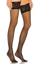 Wolford Satin Touch 20 Stay-Up Stockings in Black - Wolford Satin Touch 20 bas Stay-Up en noir - Wolford Satin Touch 20 黑色长筒袜 - Wolford Satin Touch 20 Halterlose Strümpfe in Schwarz - Wolford Satin Touch 20 스테이업 스타킹블랙 색상 - Calze autoreggenti Wolford Satin Touch 20 in nero