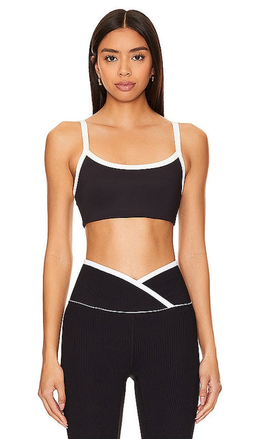 YEAR OF OURS Bralette in Black - Brassière YEAR OF NOTRE en noir - YEAR OF OURS 黑色文胸 - JAHR UNSERES Bralette in Schwarz - YEAR OF OURS 블랙 브라렛 - ANNO DEL NOSTRO Bralette in nero