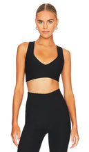 YEAR OF OURS Stretch Sculpt Sports Bra in Black - Soutien-gorge de sport extensible Sculpt YEAR OF OURS en noir - YEAR OF OURS 黑色弹力塑形运动文胸 - YEAR OF OURS Stretch Sculpt Sport-BH in Schwarz - YEAR OF OURS 스트레치 스컬프트 스포츠 브라블랙 색상 - ANNO DEL NOSTRO Reggiseno sportivo scolpito elasticizzato in nero