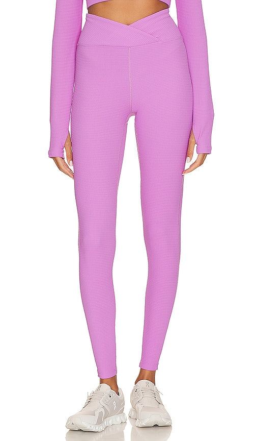 YEAR OF OURS Thermal Veronica Legging in Purple - Legging thermique Veronica YEAR OF OURS en violet - YEAR OF OURS 紫色维罗妮卡保暖打底裤 - YEAR OF OURS Thermo-Leggings „Veronica“ in Lila - YEAR OF OURS 써멀 베로니카 레깅스 퍼플 색상 - ANNO DEL NOSTRO Legging termico Veronica in viola